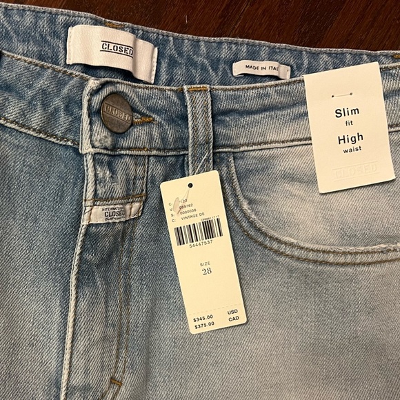 Closed Baker High-Rise
Distressed Slim Jeans sz 28 - Picture 7 of 13